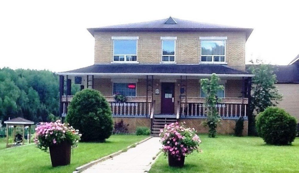 Auberge Du Presbytere De Riviere-Eternite Riviere Eternite エクステリア 写真