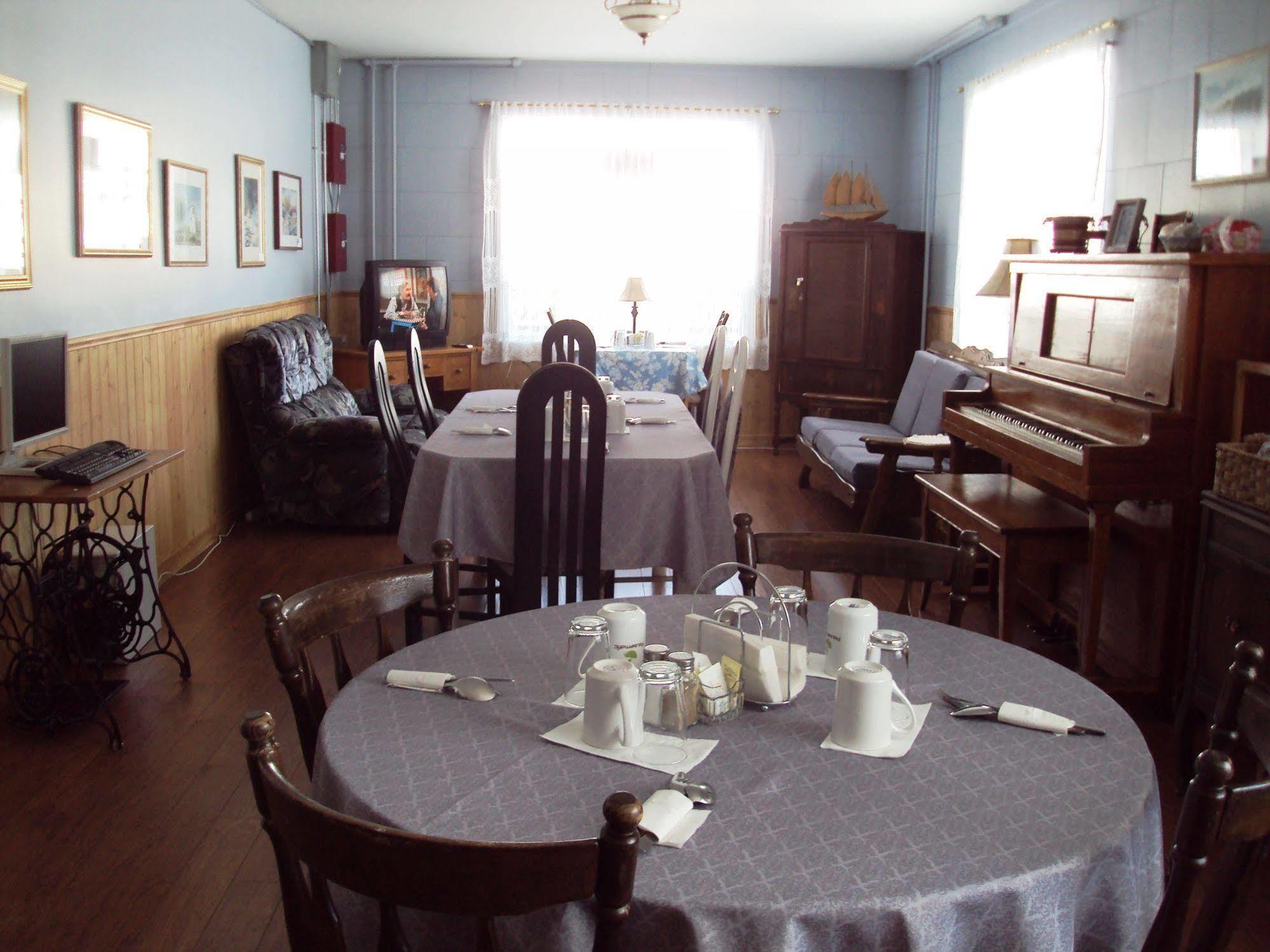 Auberge Du Presbytere De Riviere-Eternite Riviere Eternite エクステリア 写真